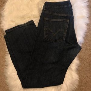Blue Levi’s Slim Straight 514 jeans